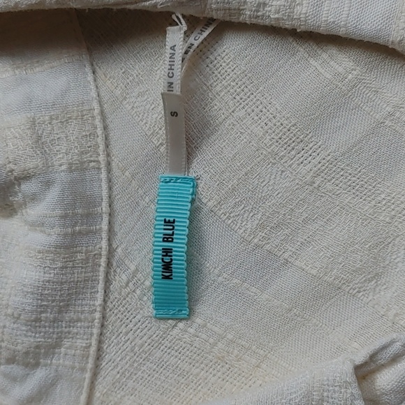 Kimchi Blue Allison Frayed Botton Down Tunic - Picture 10 of 16